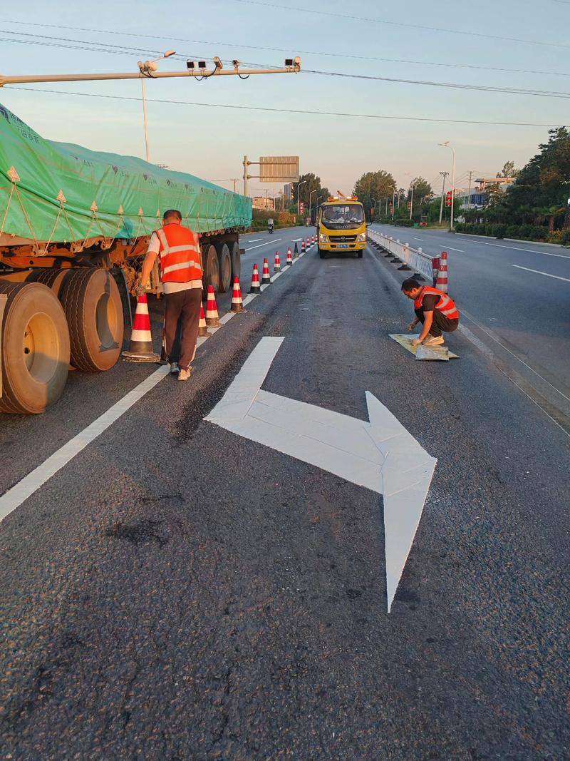 高速公路护栏技术进步与使用场景